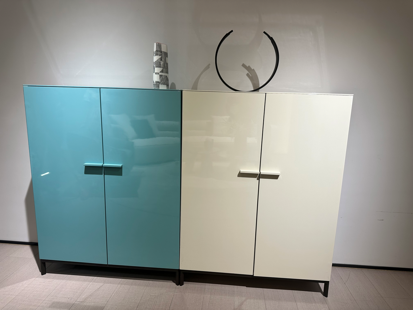 Orazio Two Color Designer Hallway Table Side Table Small Buffet Console Table Wine Storage Cabinet 1m