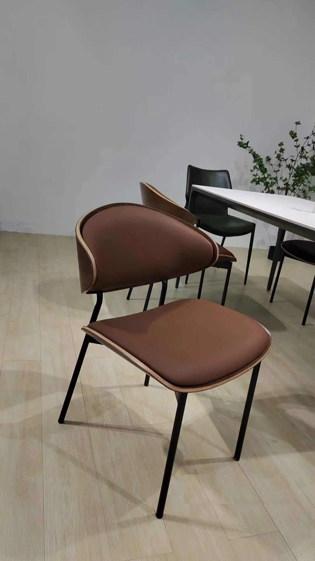 EAMES Premium Designer Dining Chair Office Chair Microfiber Leather Wrapped Seat With Metal Legs