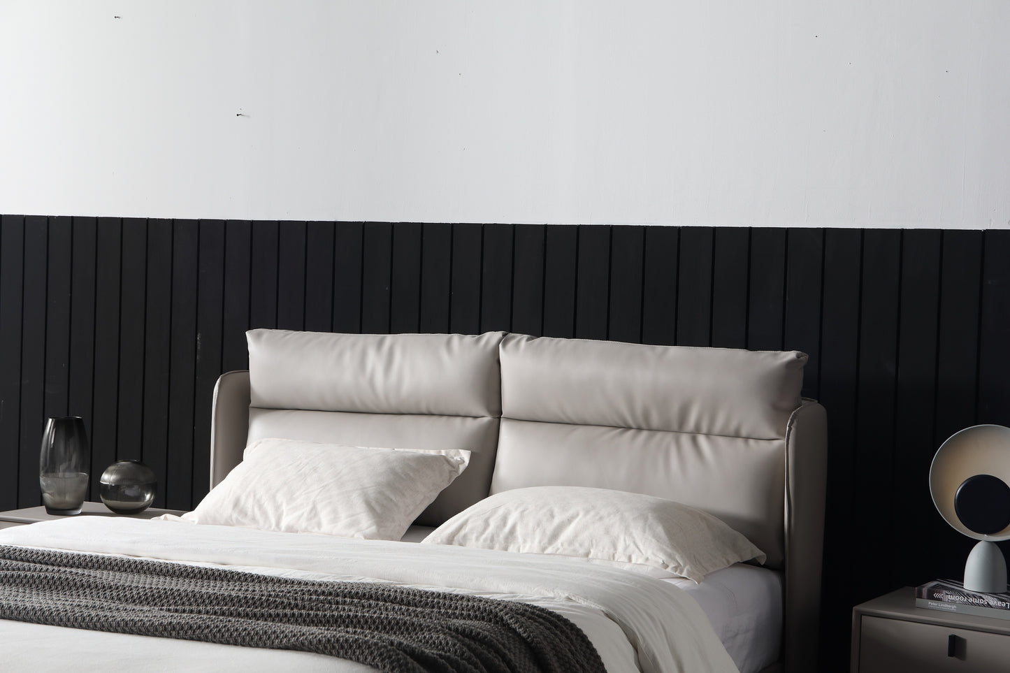 TEMREN Luxurious Leather Bed Frame Carbon Steel Legs Light Grey Queen/King