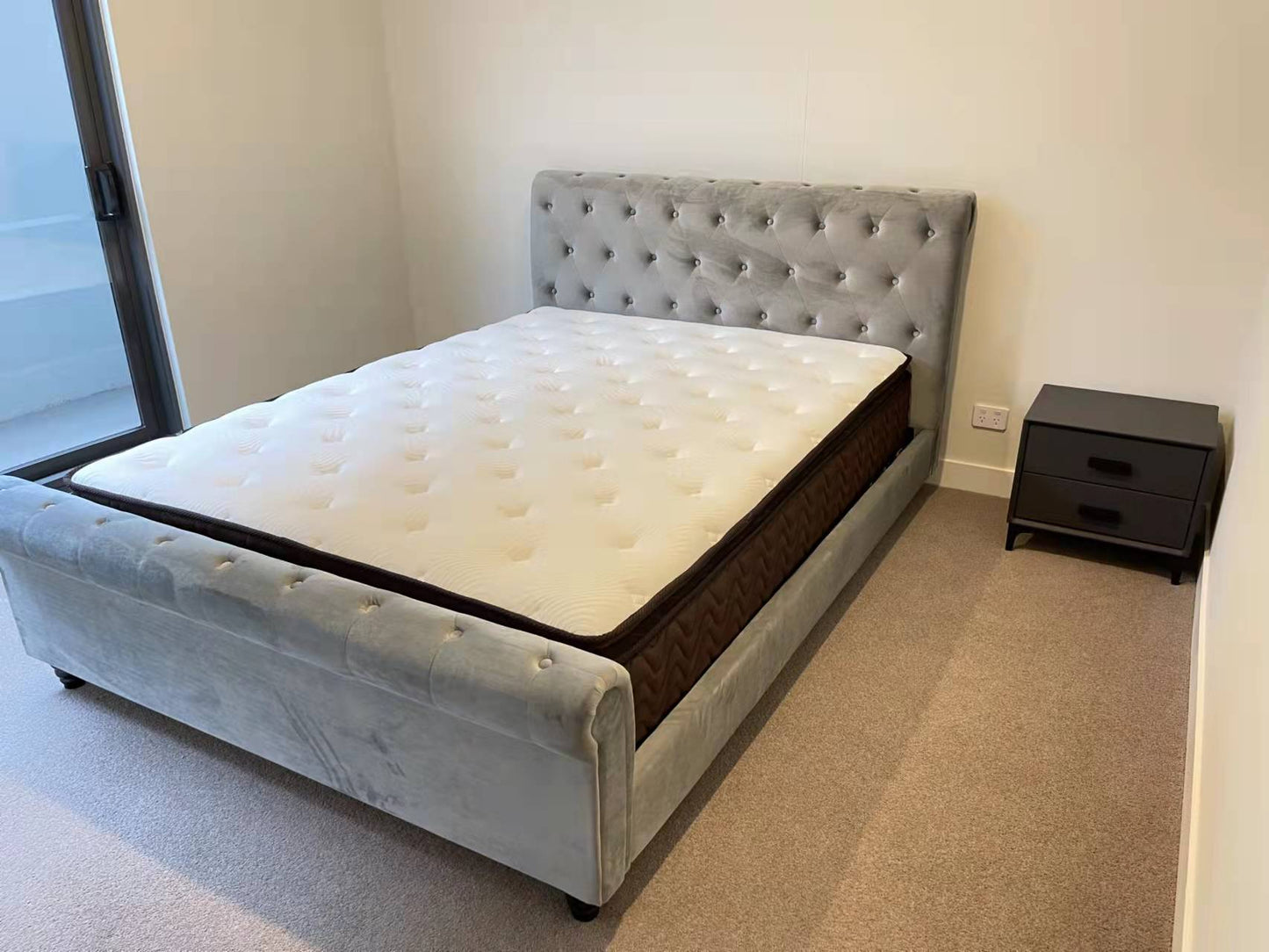 Buttons Style Design Flannelette Fabric High Quality Bed Frame Queen/King Size