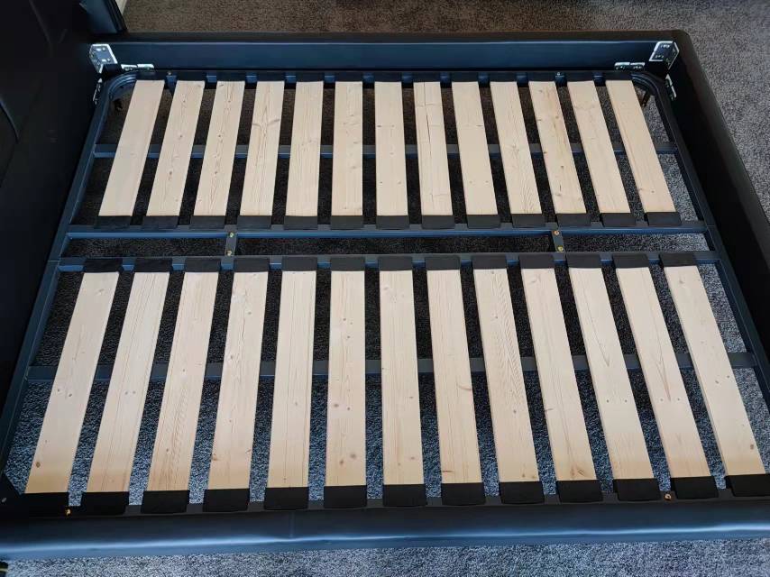 YORDEN Modern Design Genuine Cowhide Leather Bed Frame With Steel Legs Queen/ King