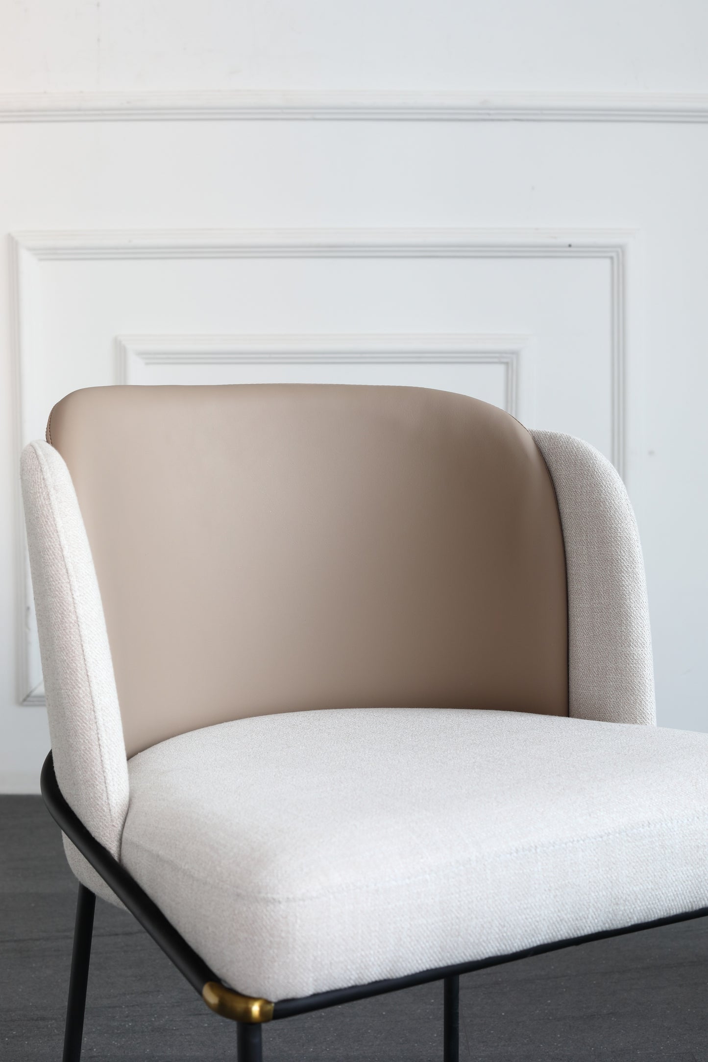Modern Style Fabric Dining Chair With PU Leather Backrest Steel Frame And Legs