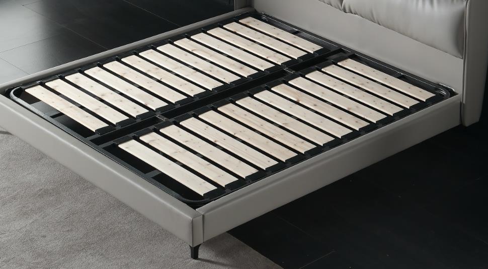 Italian Style Top Quality Designer Bed Frame Genuine Leather Lignt Grey Color Queen/King
